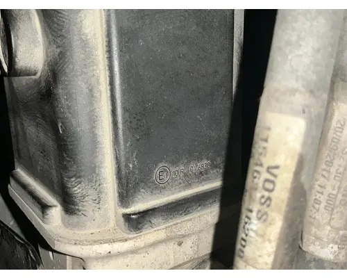 FREIGHTLINER Cascadia 126 DEF Tank