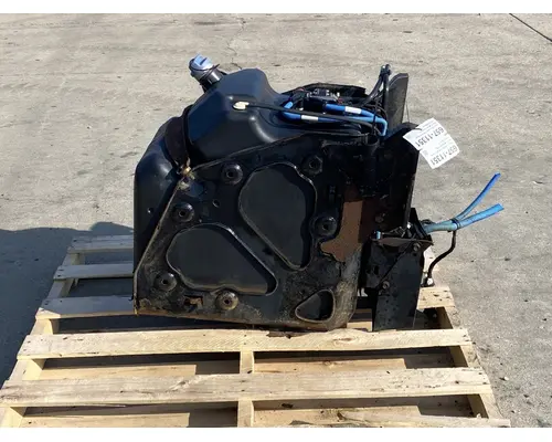 FREIGHTLINER Cascadia 126 DPF (Diesel Particulate Filter)