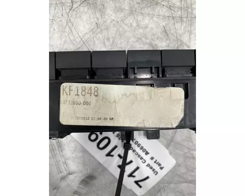 FREIGHTLINER Cascadia 126 Dash  Console Switch