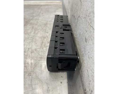 FREIGHTLINER Cascadia 126 Dash  Console Switch