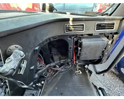 FREIGHTLINER Cascadia 126 Dash Assembly