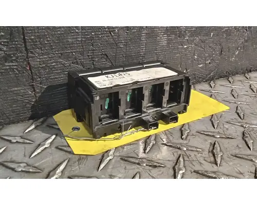 FREIGHTLINER Cascadia 126 DashConsole Switch