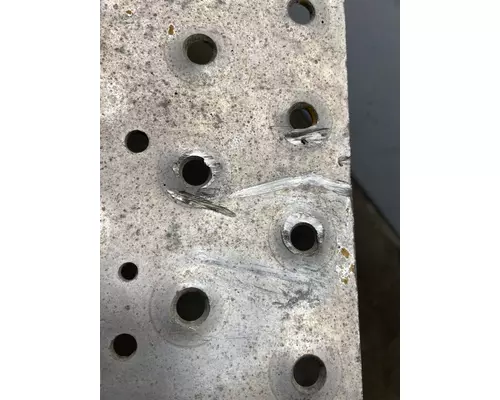 FREIGHTLINER Cascadia 126 Deck Plate