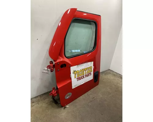 FREIGHTLINER Cascadia 126 Door Assembly, Front