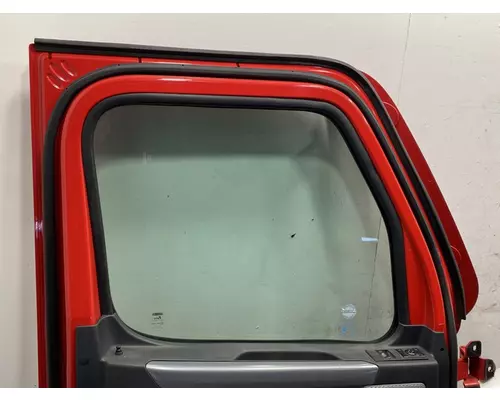 FREIGHTLINER Cascadia 126 Door Assembly, Front