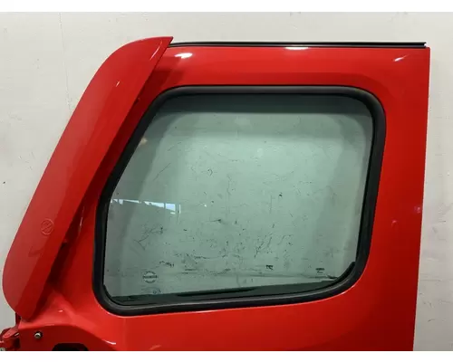 FREIGHTLINER Cascadia 126 Door Assembly, Front