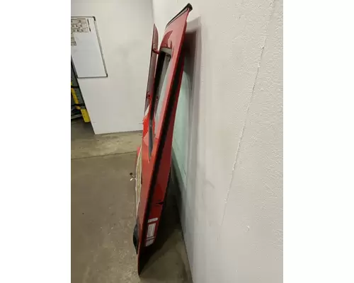 FREIGHTLINER Cascadia 126 Door Assembly, Front
