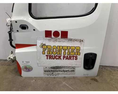 FREIGHTLINER Cascadia 126 Door Assembly, Front
