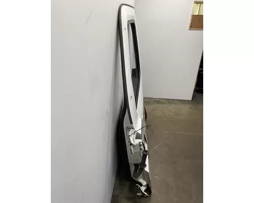 FREIGHTLINER Cascadia 126 Door Assembly, Front