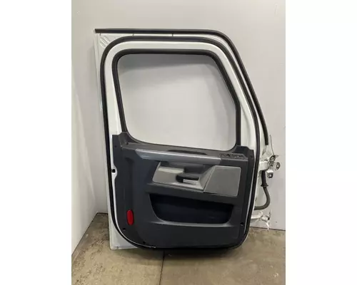 FREIGHTLINER Cascadia 126 Door Assembly, Front