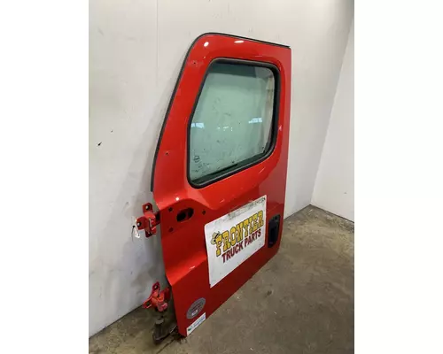 FREIGHTLINER Cascadia 126 Door Assembly, Front