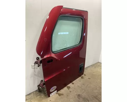 FREIGHTLINER Cascadia 126 Door Assembly, Front