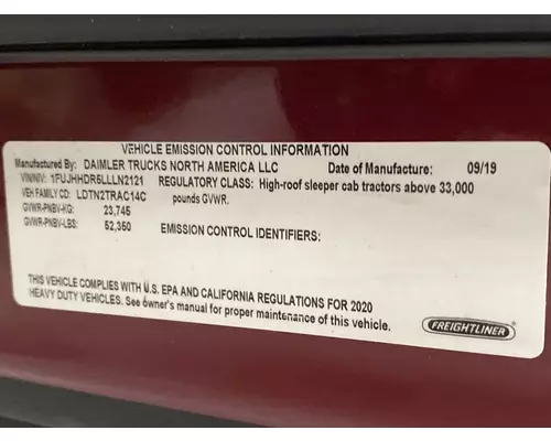 FREIGHTLINER Cascadia 126 Door Assembly, Front