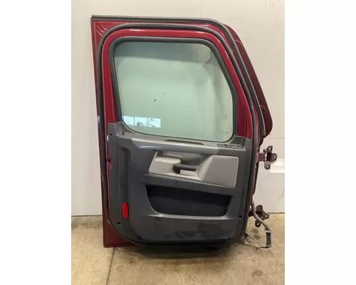 FREIGHTLINER Cascadia 126 Door Assembly, Front
