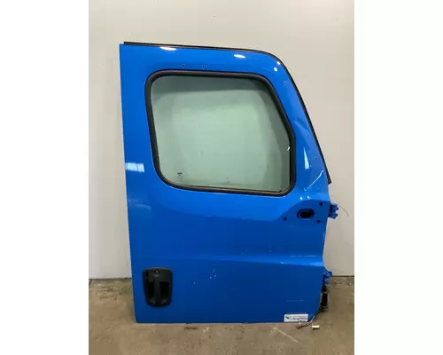 FREIGHTLINER Cascadia 126 Door Assembly, Front