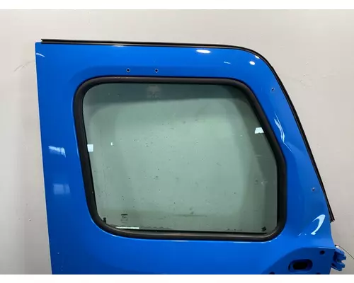 FREIGHTLINER Cascadia 126 Door Assembly, Front