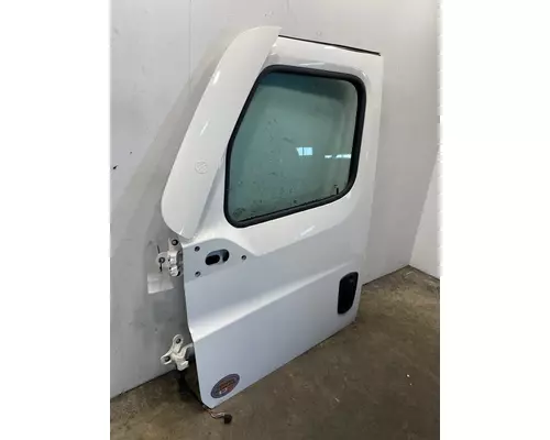 FREIGHTLINER Cascadia 126 Door Assembly, Front