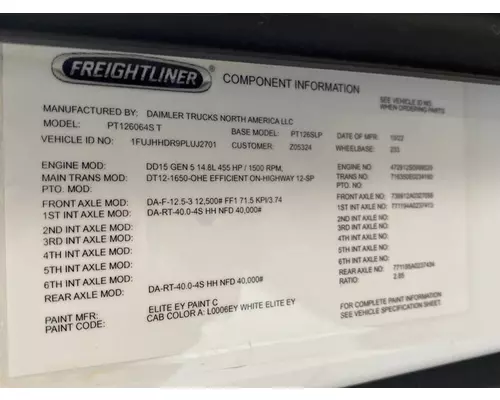 FREIGHTLINER Cascadia 126 Door Assembly, Front