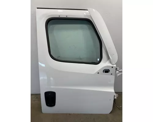 FREIGHTLINER Cascadia 126 Door Assembly, Front