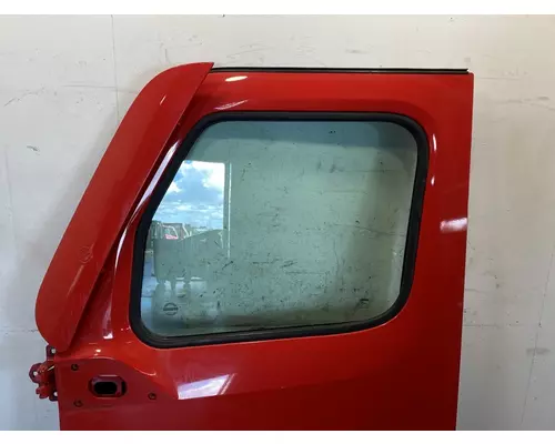 FREIGHTLINER Cascadia 126 Door Assembly, Front