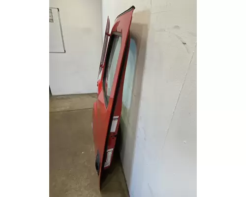 FREIGHTLINER Cascadia 126 Door Assembly, Front