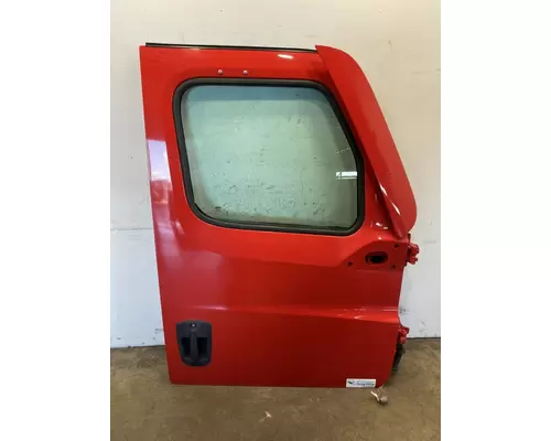 FREIGHTLINER Cascadia 126 Door Assembly, Front