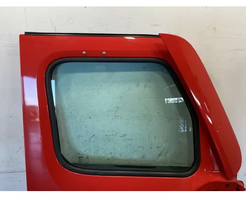 FREIGHTLINER Cascadia 126 Door Assembly, Front