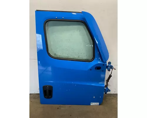 FREIGHTLINER Cascadia 126 Door Assembly, Front