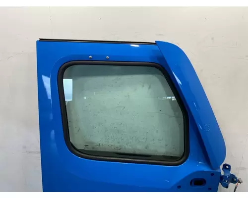 FREIGHTLINER Cascadia 126 Door Assembly, Front