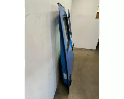 FREIGHTLINER Cascadia 126 Door Assembly, Front