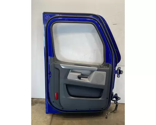 FREIGHTLINER Cascadia 126 Door Assembly, Front