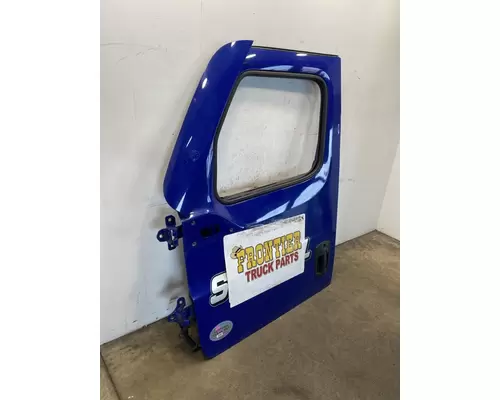 FREIGHTLINER Cascadia 126 Door Assembly, Front
