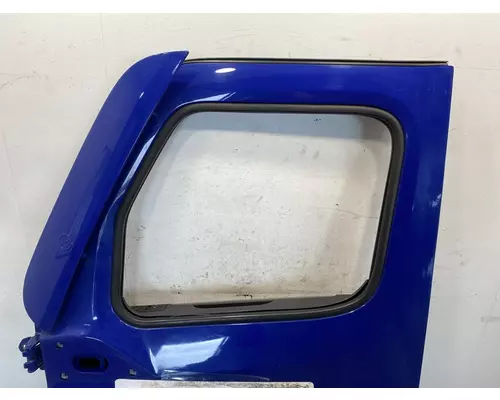 FREIGHTLINER Cascadia 126 Door Assembly, Front