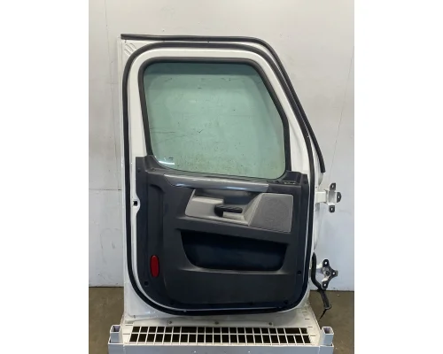 FREIGHTLINER Cascadia 126 Door Assembly, Front