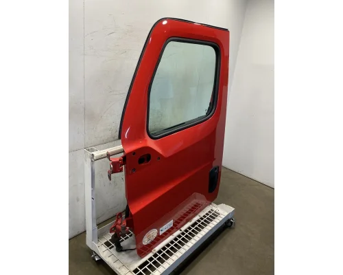 FREIGHTLINER Cascadia 126 Door Assembly, Front