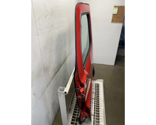 FREIGHTLINER Cascadia 126 Door Assembly, Front