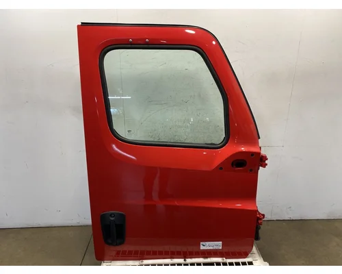 FREIGHTLINER Cascadia 126 Door Assembly, Front