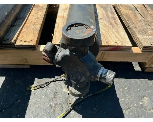 FREIGHTLINER Cascadia 126 Drive Shaft, Front
