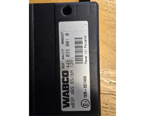FREIGHTLINER Cascadia 126 Engine Control Module (ECM)