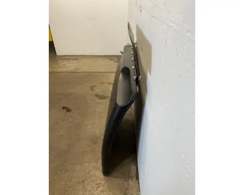 FREIGHTLINER Cascadia 126 Fender Extension