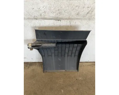 FREIGHTLINER Cascadia 126 Fender Extension