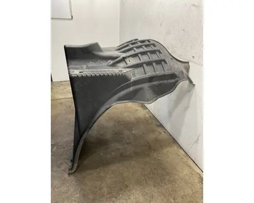 FREIGHTLINER Cascadia 126 Fender Extension