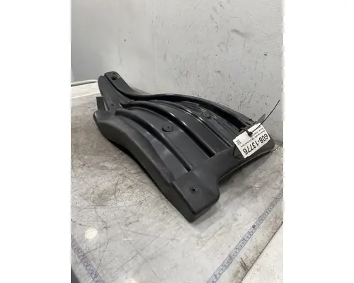 FREIGHTLINER Cascadia 126 Fender Extension