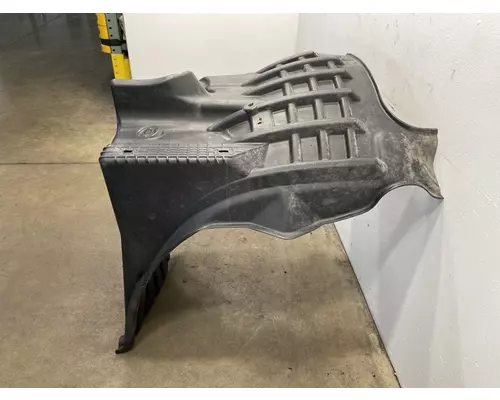 FREIGHTLINER Cascadia 126 Fender Extension
