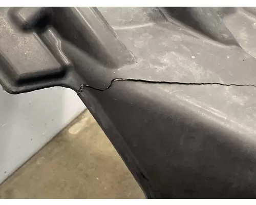 FREIGHTLINER Cascadia 126 Fender Extension