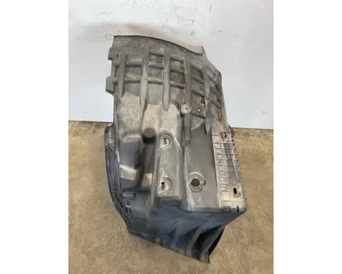 FREIGHTLINER Cascadia 126 Fender Extension