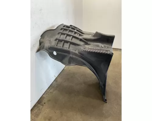 FREIGHTLINER Cascadia 126 Fender Extension