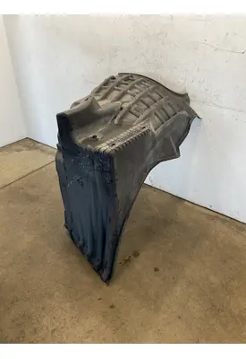 FREIGHTLINER Cascadia 126 Fender Extension