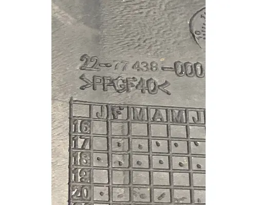 FREIGHTLINER Cascadia 126 Fender Extension