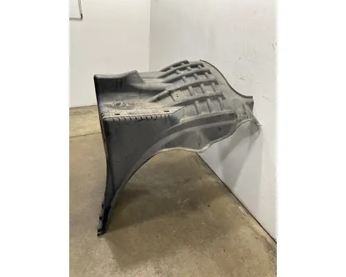 FREIGHTLINER Cascadia 126 Fender Extension